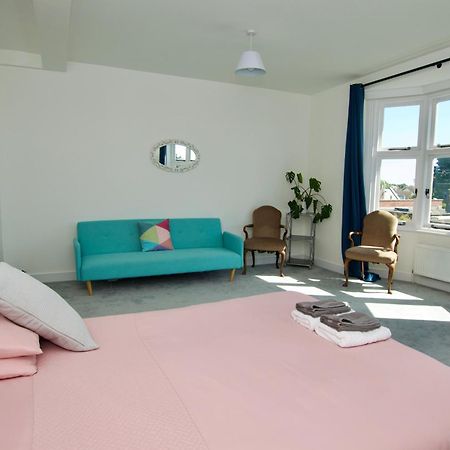 Beautiful Large 3-Bed Coastal Flat With Parking. Leilighet Frinton-on-Sea Eksteriør bilde