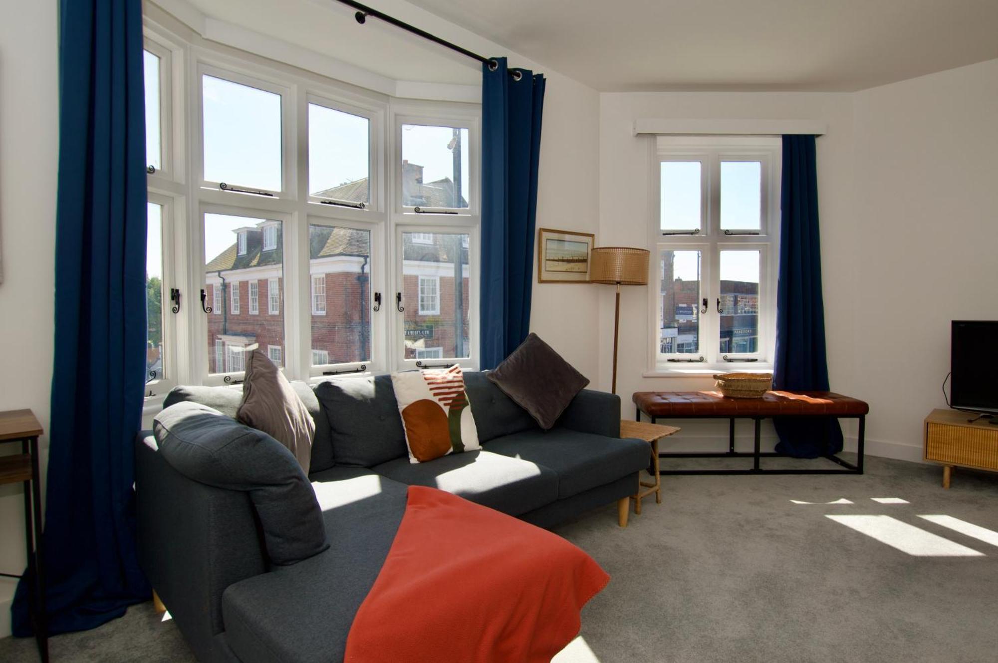 Beautiful Large 3-Bed Coastal Flat With Parking. Leilighet Frinton-on-Sea Eksteriør bilde
