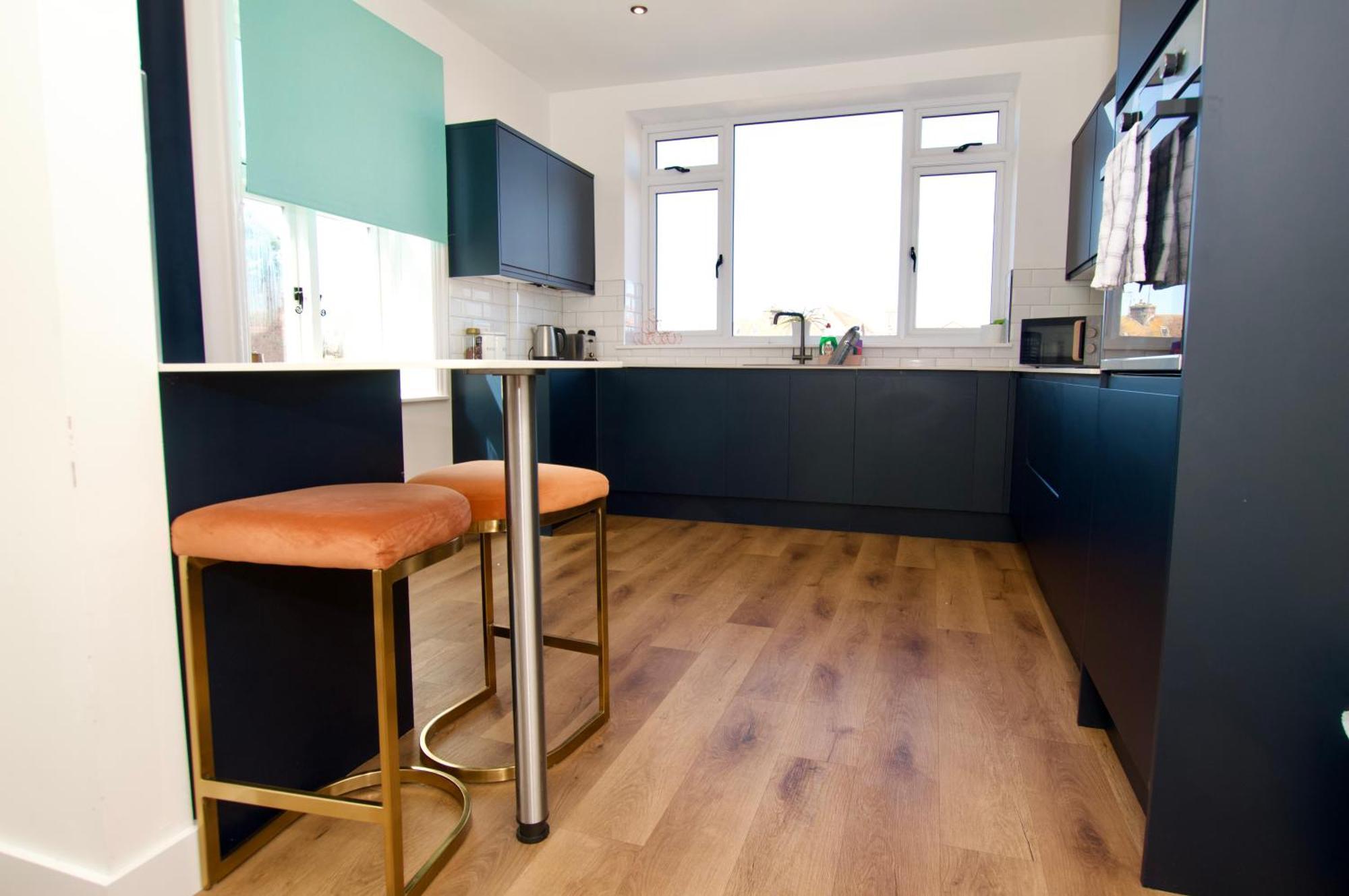 Beautiful Large 3-Bed Coastal Flat With Parking. Leilighet Frinton-on-Sea Eksteriør bilde