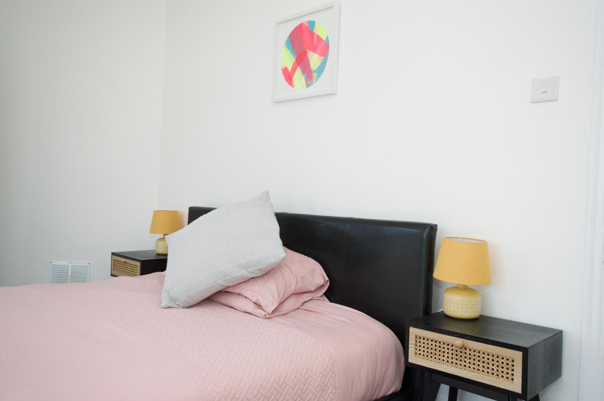 Beautiful Large 3-Bed Coastal Flat With Parking. Leilighet Frinton-on-Sea Eksteriør bilde