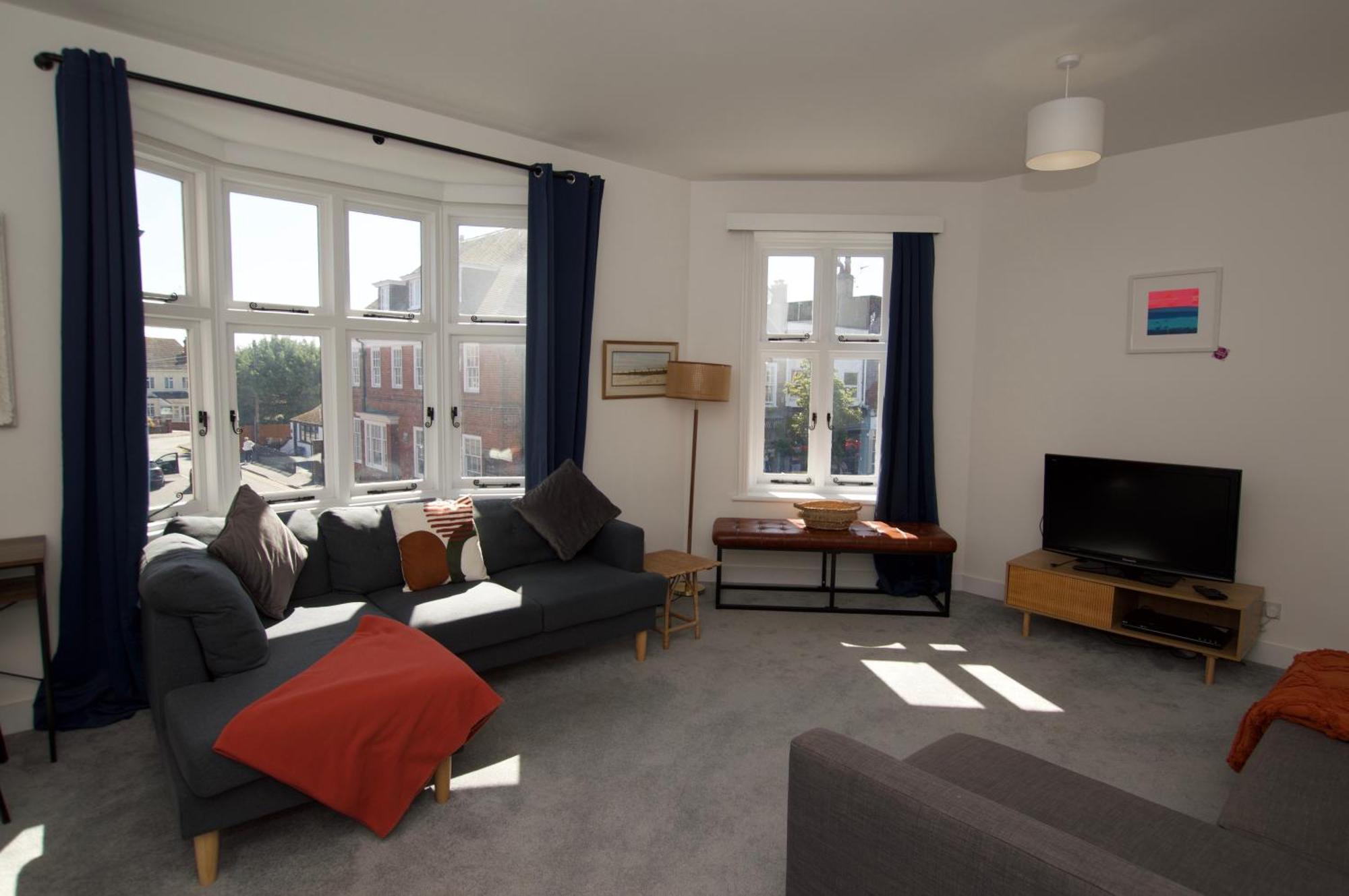 Beautiful Large 3-Bed Coastal Flat With Parking. Leilighet Frinton-on-Sea Eksteriør bilde