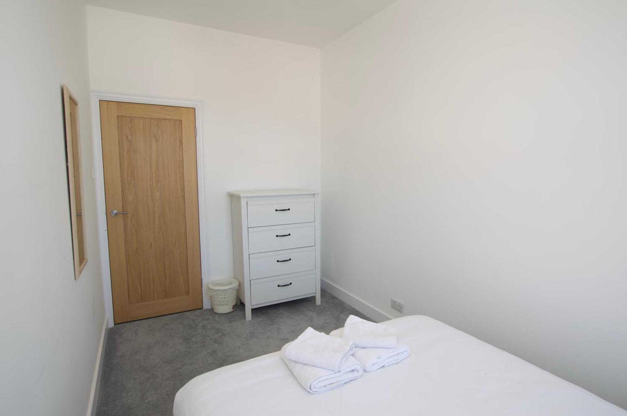 Beautiful Large 3-Bed Coastal Flat With Parking. Leilighet Frinton-on-Sea Eksteriør bilde