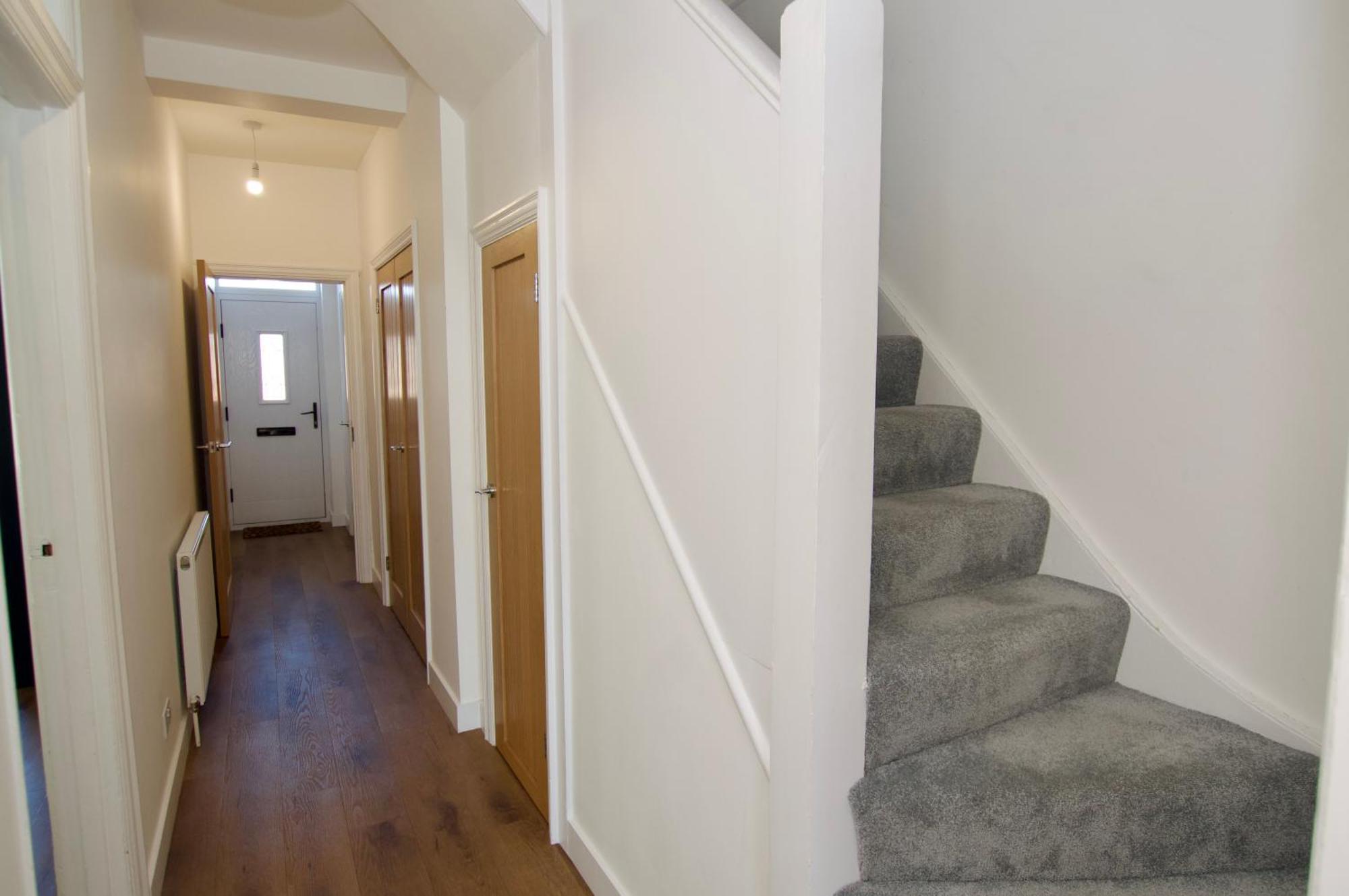 Beautiful Large 3-Bed Coastal Flat With Parking. Leilighet Frinton-on-Sea Eksteriør bilde